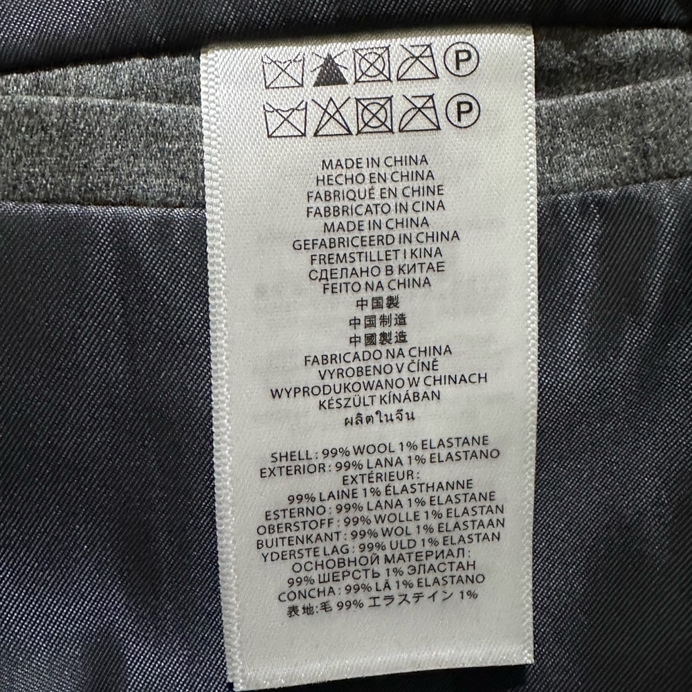 Michael Kors Men's Classic-Fit 100% Wool-Blend Stretch Solid Suit Jacket Sz.44R - Picture 15 of 16